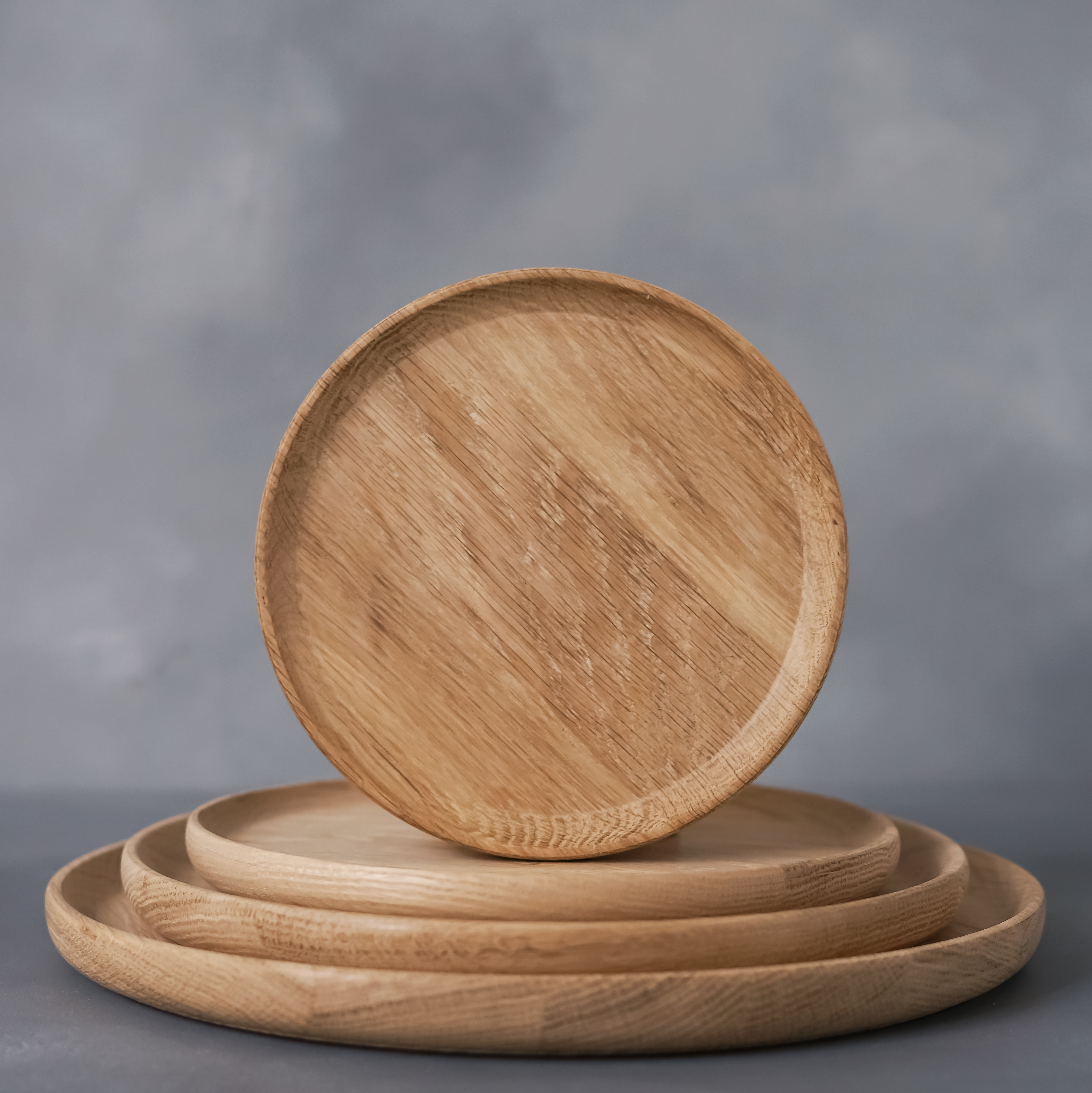 Купить деревянные симферополь. Деревянная тарелка. Тарелки из дерева. Деревянная тарелочка. Тарелочки из дерева.