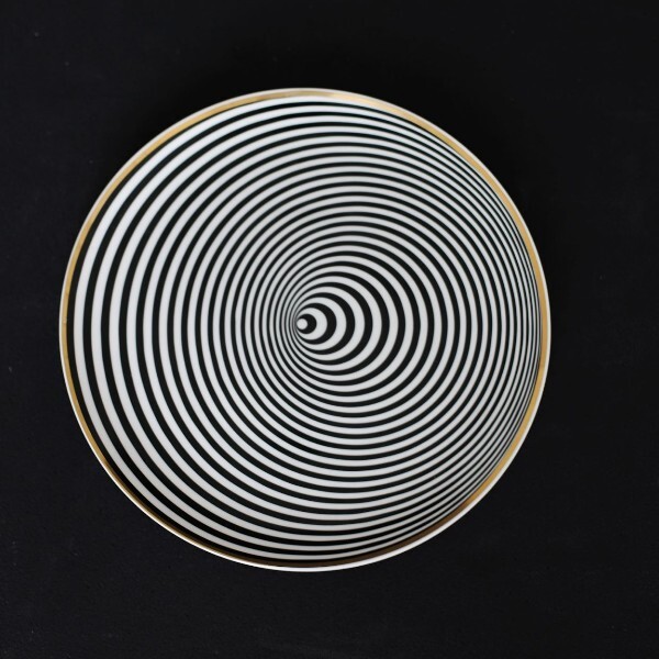 Тарелка "Иллюзия" из коллекции "Геометрия" (27 см)
